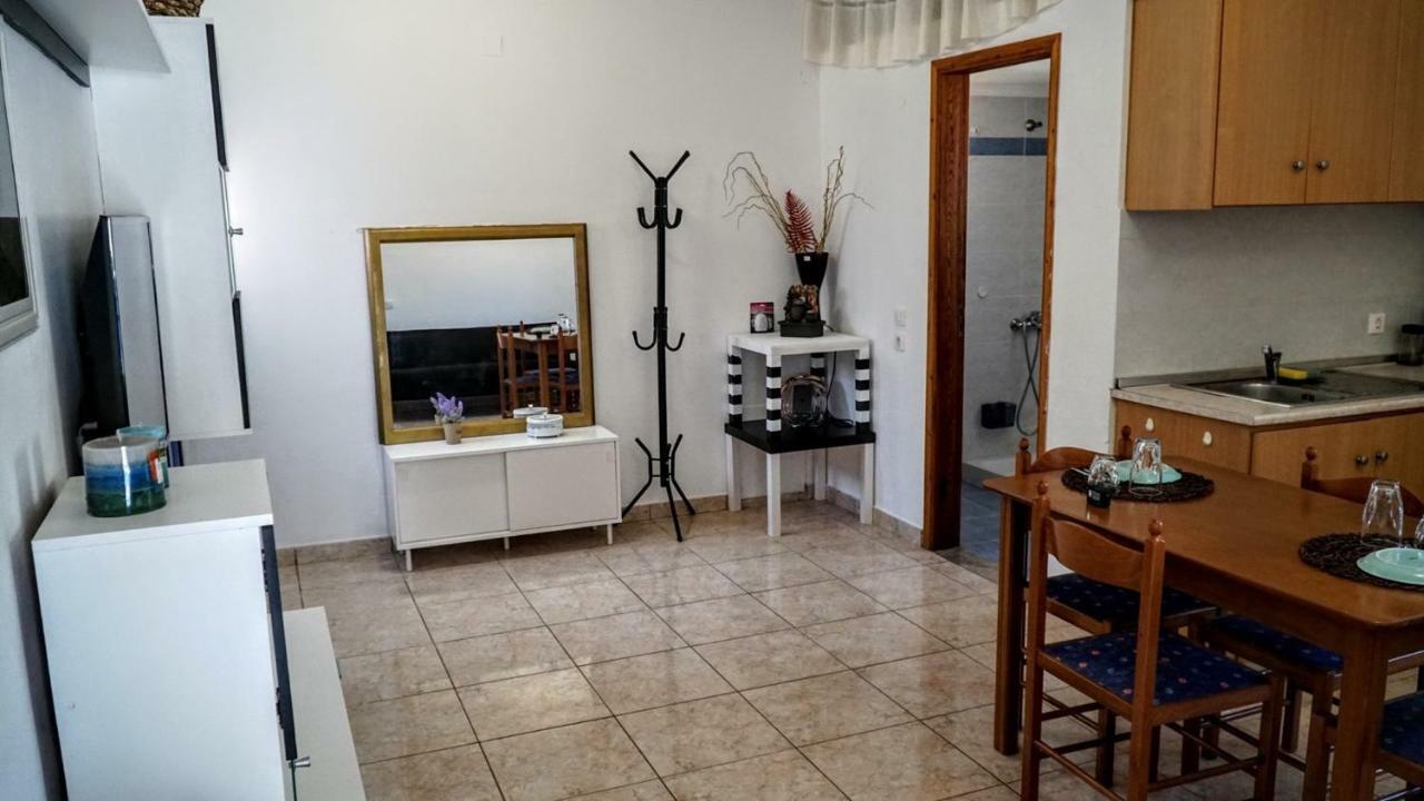 Irene Double Apartment Anoi Sými Buitenkant foto